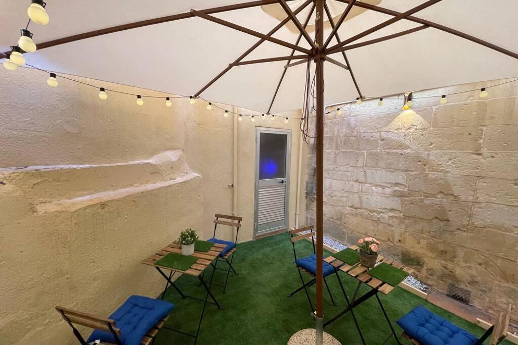 2 Bed Apt In Heart Of St Julians - 5Min From Seafront Saint Julian's エクステリア 写真